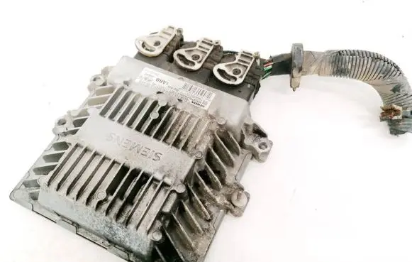 Ford Focus Engine control unit/module 5M5112S650MB 5M51-12S650-MB