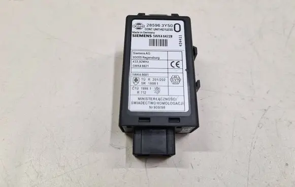 Nissan X-Trail T30 Door central lock control unit/module 285963Y50 5WK46472B
