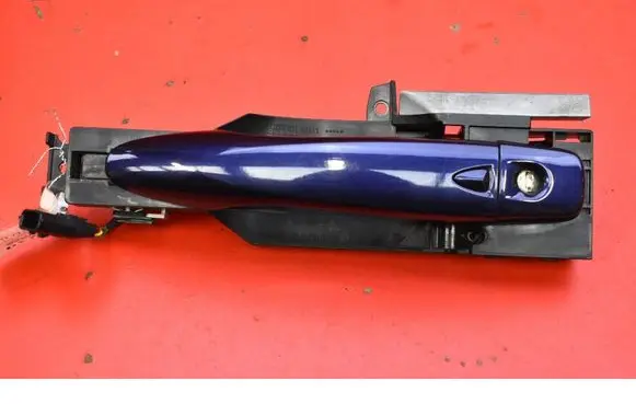 Nissan Pulsar Front door exterior handle 