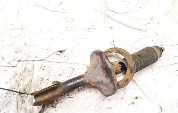 Hyundai Elantra Front shock absorber/damper j5510502g yz0109a j5510502gyz0109a