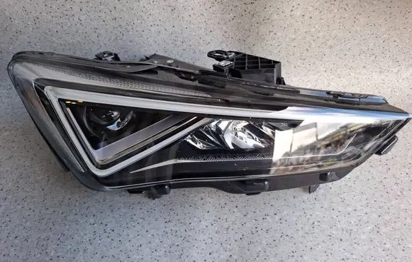Headlight/headlamp