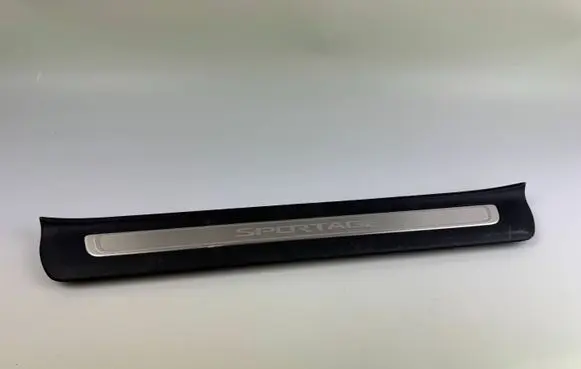 KIA Sportage Front sill trim cover 85874F1500
