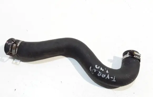 Toyota Yaris Engine coolant pipe/hose