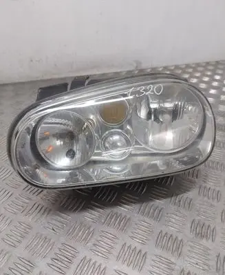 Volkswagen Golf IV Headlight/headlamp 67742010