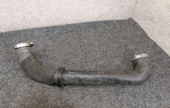 Land Rover Discovery 5 Intercooler hose/pipe