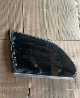 Volvo XC60 Rear side window