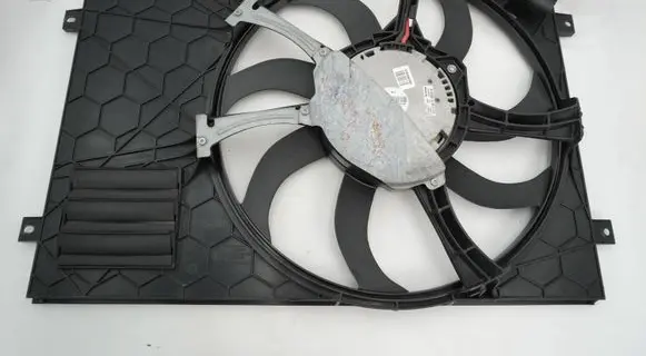Volkswagen Tiguan Electric radiator cooling fan 5N0121207J