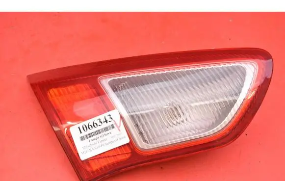 Mitsubishi Lancer VIII Rear/tail lights 22087977