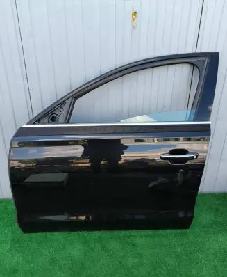Audi A8 S8 D4 4H Front door