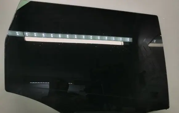 Volvo XC70 Rear door window glass Dot57m20as2 43r001105 E000186