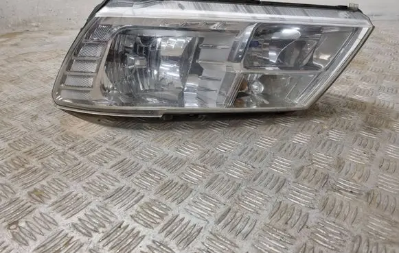 Dodge Journey Headlight/headlamp 05067789AA