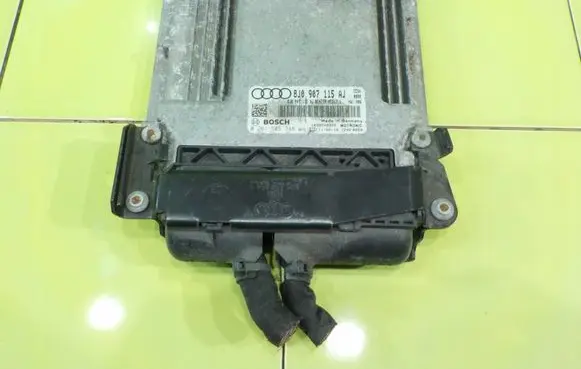 Audi TT TTS Mk2 Engine control unit/module 8J0907115AJ