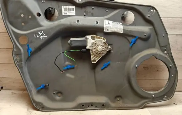 Mercedes-Benz A W169 Front window lifting mechanism without motor A1697202579 A1697202535 A1695400905