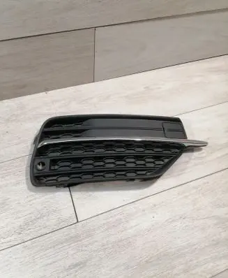 Volvo XC90 Front bumper lower grill 31383442