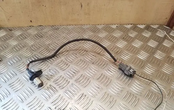 Toyota Corolla E120 E130 Crankshaft position sensor 9091905030