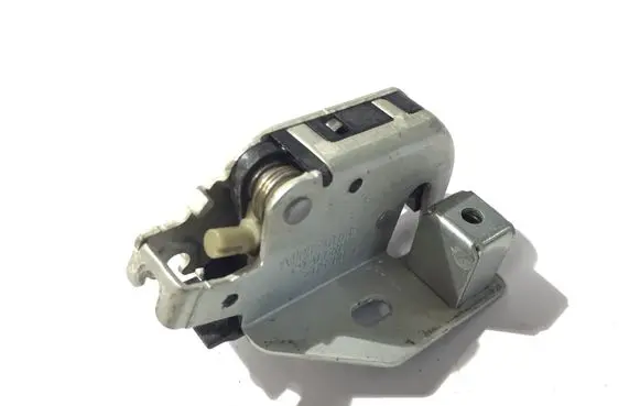 Loading door lock