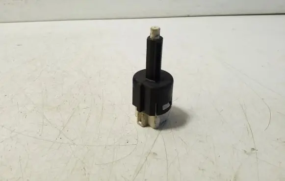 Mitsubishi Pajero Brake pedal sensor switch