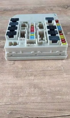 Renault Clio III Fuse module 902663A