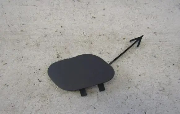 Opel Corsa E Front tow hook cap/cover 13399230