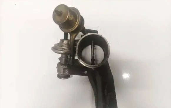 Mercedes-Benz C W202 Throttle valve