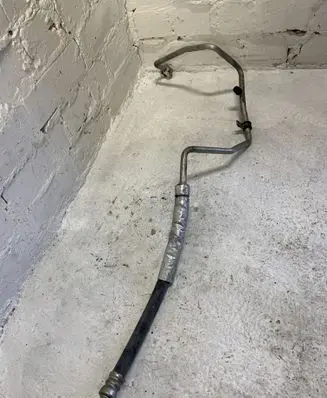 Dodge Nitro Air conditioning (A/C) pipe/hose