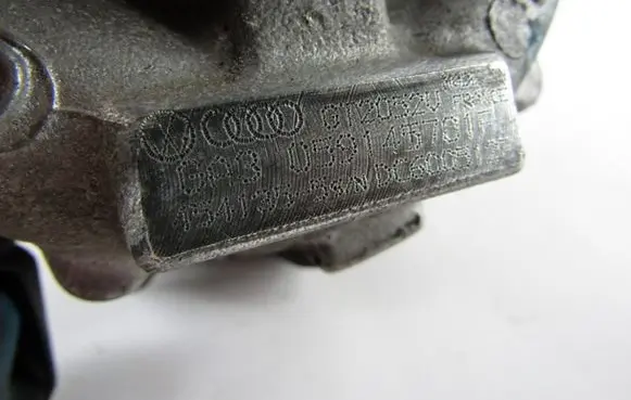 Audi A6 S6 C5 4B Turbo 059145701f