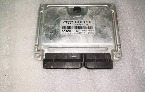 Audi A6 S6 C5 4B Engine control unit/module 038906019BS 0281010224