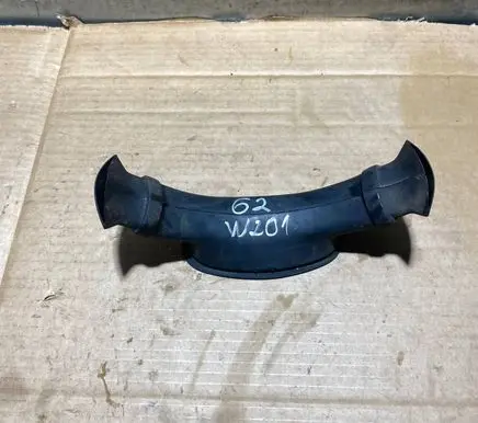 Mercedes-Benz 190 W201 Water drain line hose 2018320025