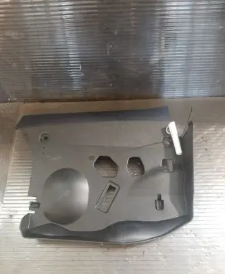 BMW 4 F32 F33 Dashboard lower bottom trim panel 9218555