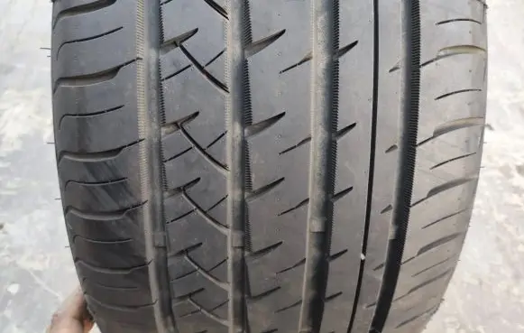Mercedes-Benz S W221 R19 summer tire CV01V1823