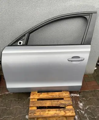 Audi A8 S8 D4 4H Front door