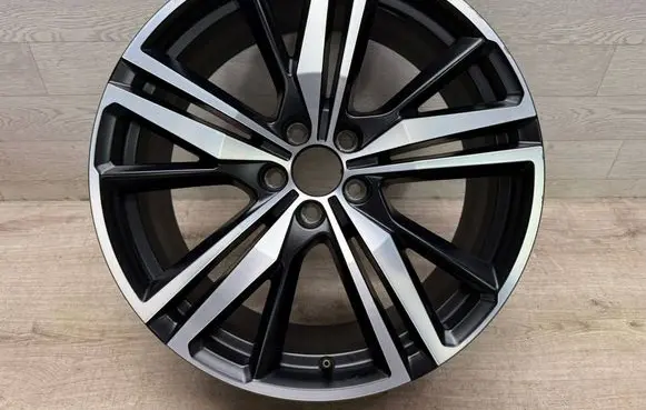 Volvo V60 R19 alloy rim 32143050