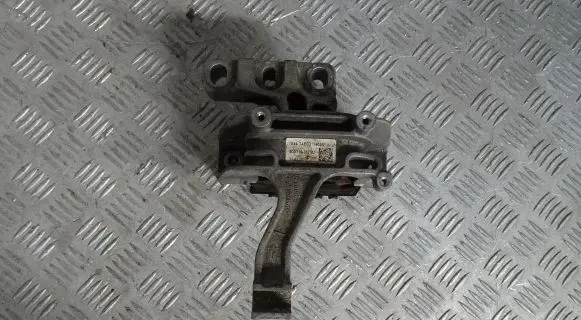 Volkswagen Golf VII Engine mount vacuum valve 5Q01999262BJ