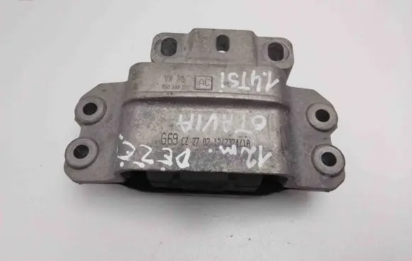 Skoda Octavia Mk2 (1Z) Gearbox mount 1K0199555