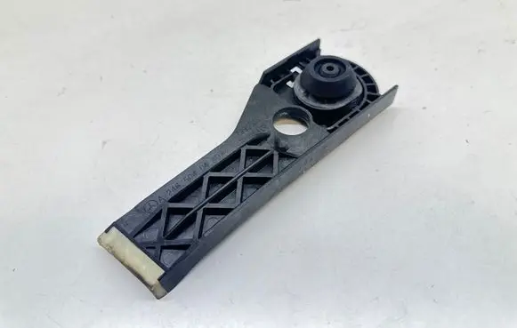 Mercedes-Benz B W246 W242 Radiator mount bracket A2465040440