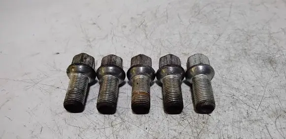 Skoda Yeti (5L) Nuts/bolts 