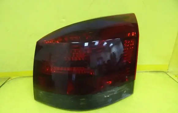 Opel Signum Rear/tail lights 13159862