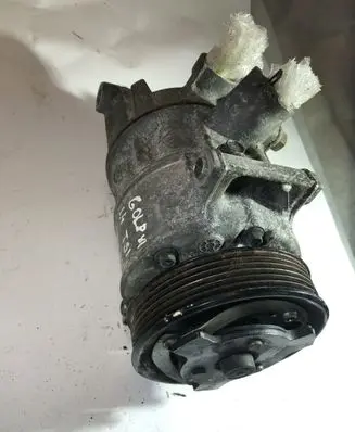 Volkswagen Golf VI Air conditioning (A/C) compressor (pump)