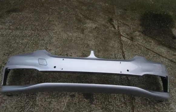 BMW 5 G30 G31 G38 Front bumper 7385336