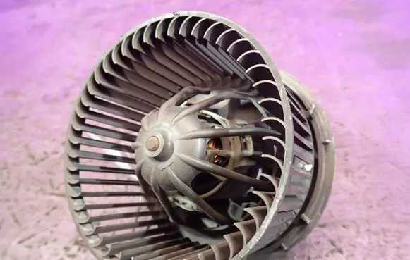 Renault Megane II Heater fan/blower M030911X