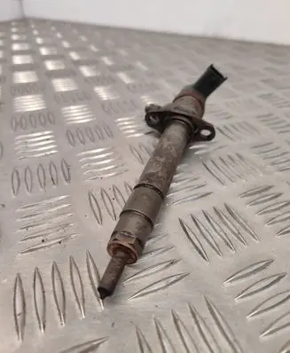 Volvo XC90 Fuel injector 8658352