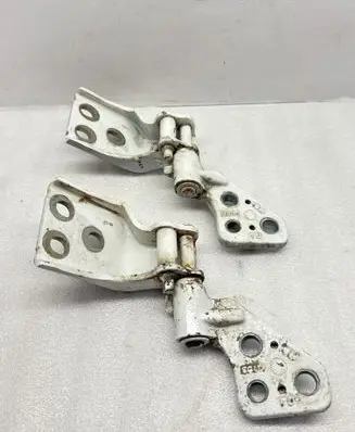 Peugeot Partner III Tailgate/trunk/boot hinge G18000819