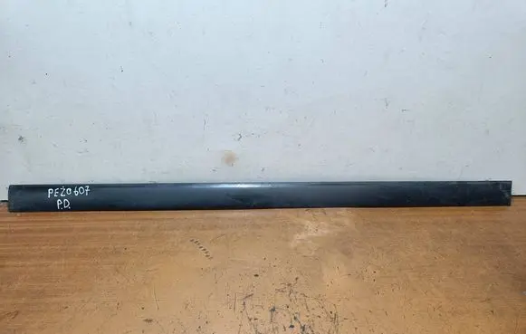 Peugeot 607 Front door trim (molding)