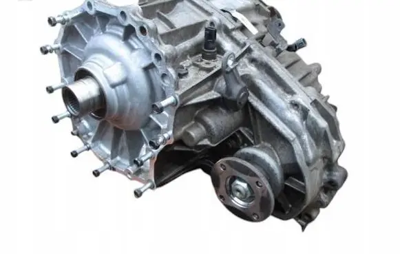 Nissan Pathfinder R51 Gearbox transfer box case 