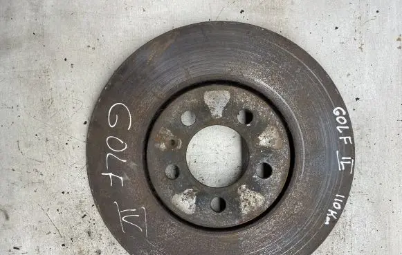 Volkswagen Golf IV Front brake disc