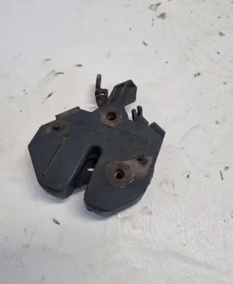 Volvo S60 Engine bonnet/hood lock/catch 9483764 7890 9483765