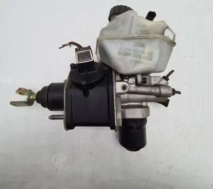 Mercedes-Benz E W211 Master brake cylinder A2114300302 0204251302