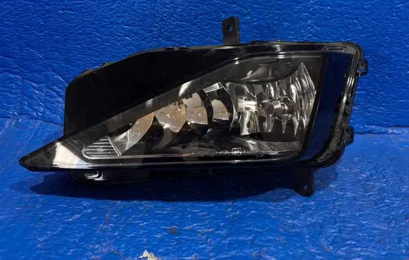 Volkswagen Golf Sportsvan Front fog light 510941663E