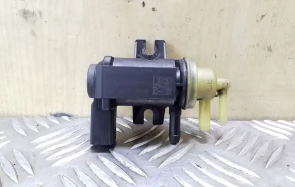 Volkswagen Golf Plus Turbo solenoid valve 1K0906627R