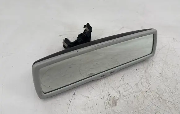 Rear view mirror (interior)